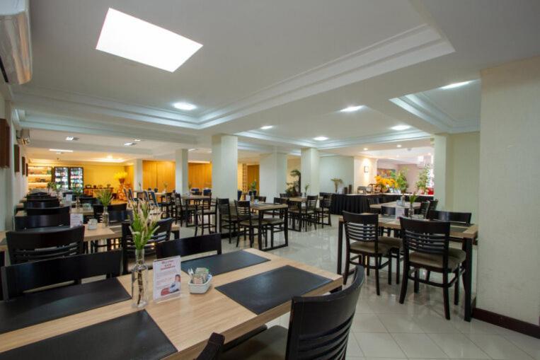 Le Village Flats E Hotel Joinville Exterior foto